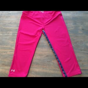 Pink Under Armour Heat Gear Crop Tights